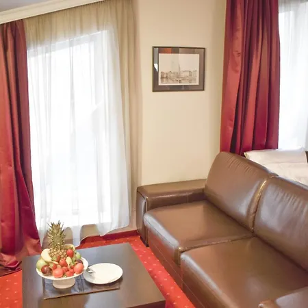 Hamburg 4* 斯科普里