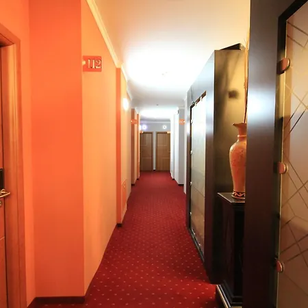 酒店 Hamburg 斯科普里