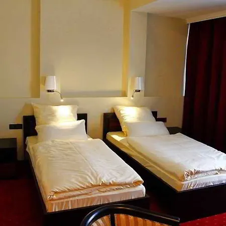 Отель Hamburg Скопье