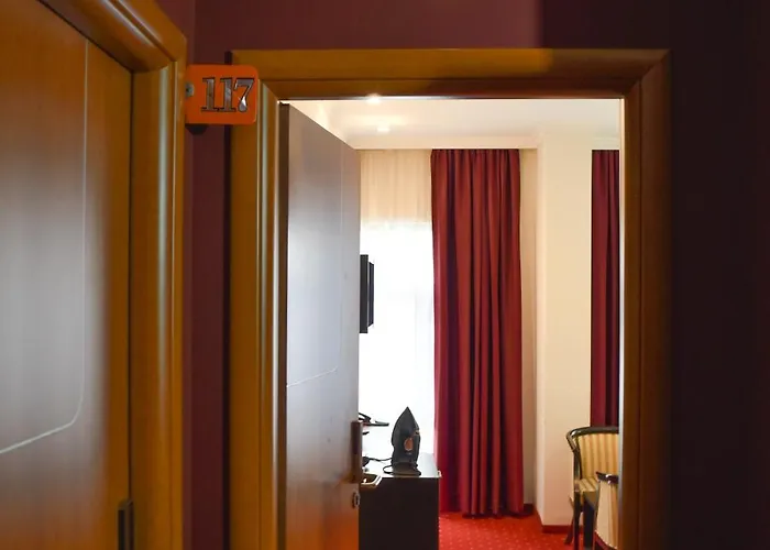 Готель Hamburg 4*